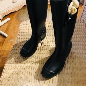 Rain boots